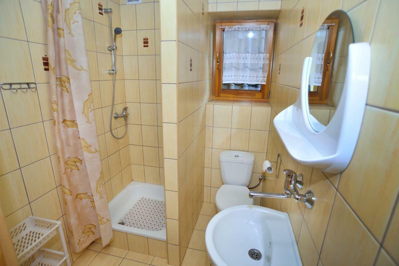 Pod Gorcami Hotel Waksmund Екстериор снимка